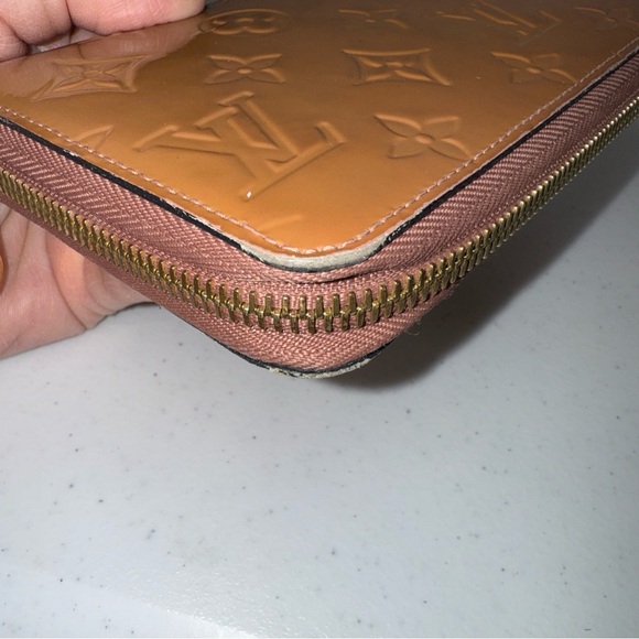 Louis Vuitton Caramel vernis zippy long Monogram Wallet - Picture 6 of 16